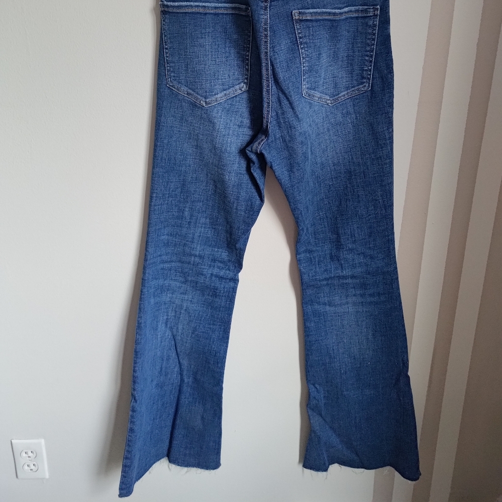 Stradivarius Split Hem Flared Jeans - Picture 3 of 6